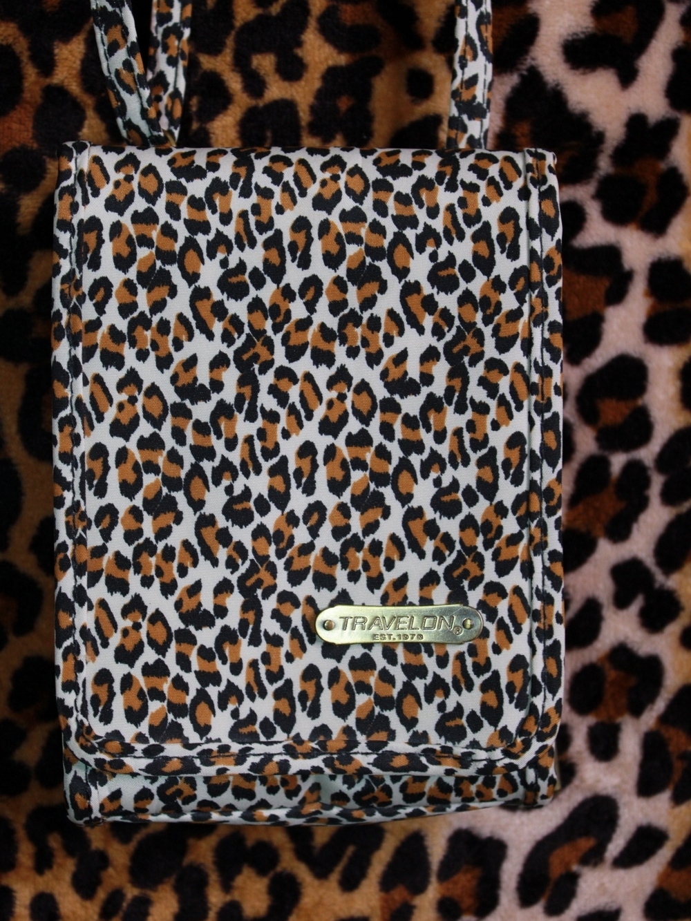 Travelon Leopard Print Crossbody Bag in Brown/Black